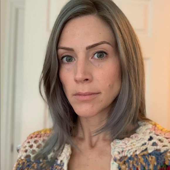 Meet your Posher - Picture 2 of 11